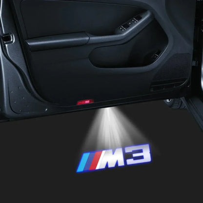 Projetor LED de Porta BMW Welcome Light – Luz de Cortesia com Logo para Série 3, 5, 7 e X1 (Kit 2 ou 4 Peças)